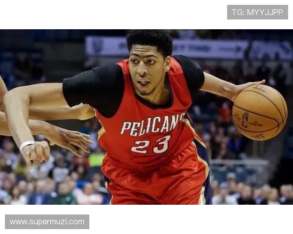 马丁内斯的传奇之路：从新星崛起到足球巨星的辉煌历程