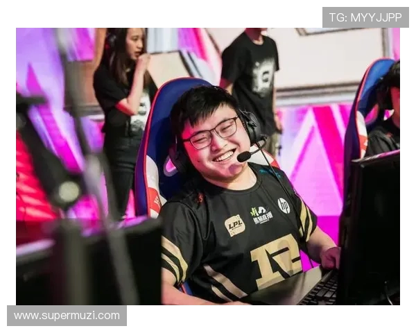 RNG在国际邀请赛中的战术表现分析与点评探讨